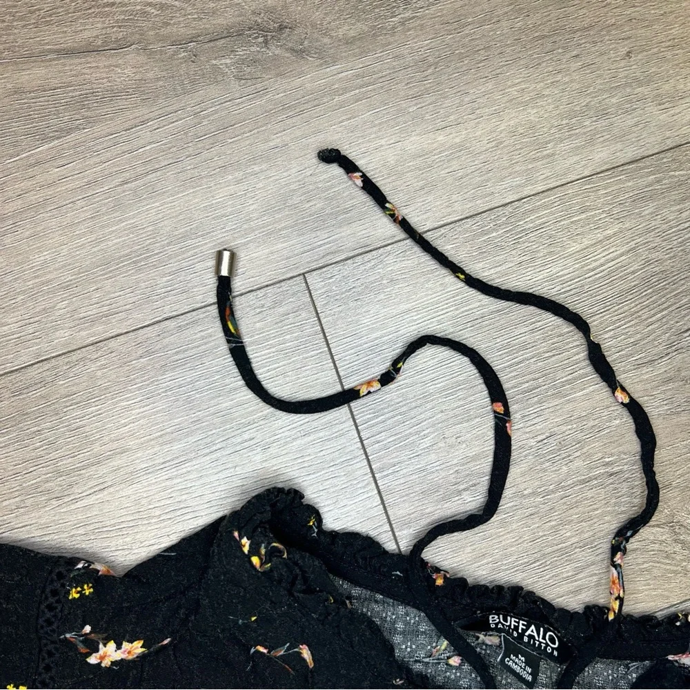 Buffalo David Bitton Black Floral Flowers Blouse T-Shirt Chest Tie Women's M - Picture 6 of 11